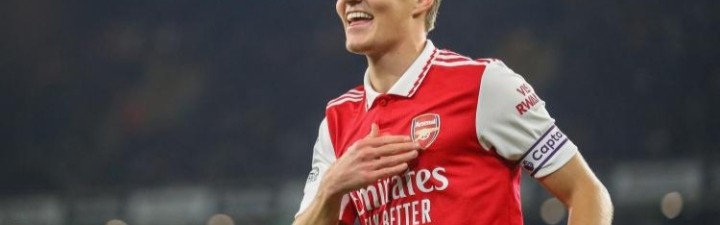  阿森纳终结曼城二十二场不败  