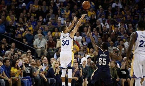  保罗关键抢断助马刺绝杀爵士  