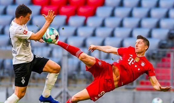  尼斯头球绝平里昂延续不败纪录  