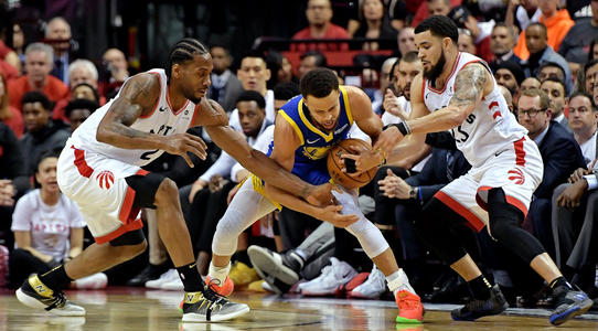  比勒菲尔德遭遇连败危机，德甲升降级附加赛压力山大  